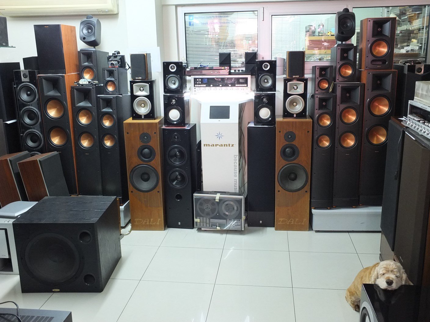 TEKNİK SAAT KADIKÖY AMFİ PİKAP TAMİRİ BAKIMI SERVİSİ HİEND HİFİ EV